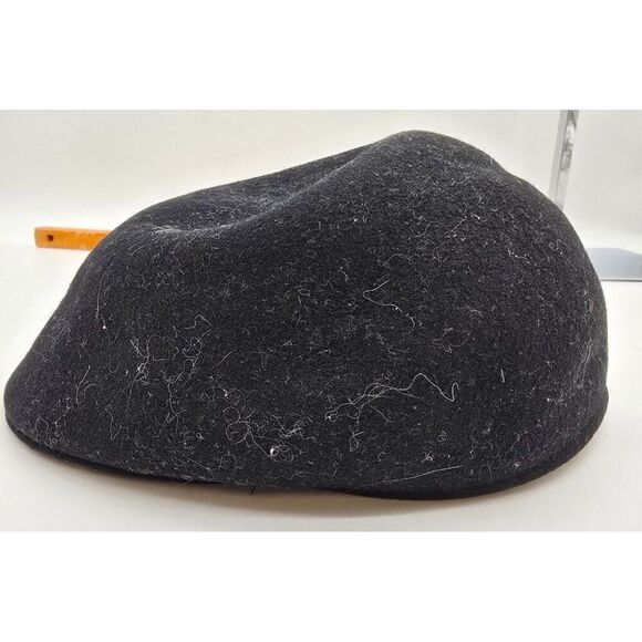 Vintage Broner Black Wool Beret Hat With Fuzzy Texture & Cozy Fit made in USA - Picture 4 of 10